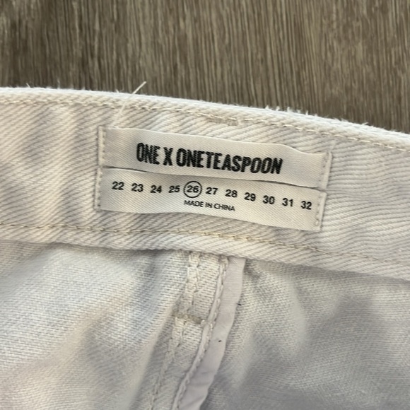 One Teaspoon 2020 White Denim Distressed Skirt - Picture 3 of 5